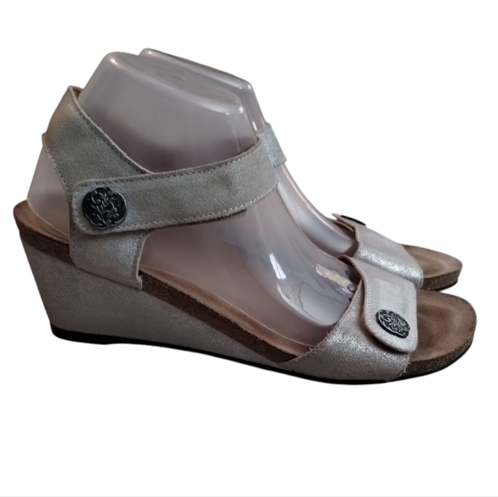 Taos Footwear Silver Metallic Wedge Sandals Size 10 1/2